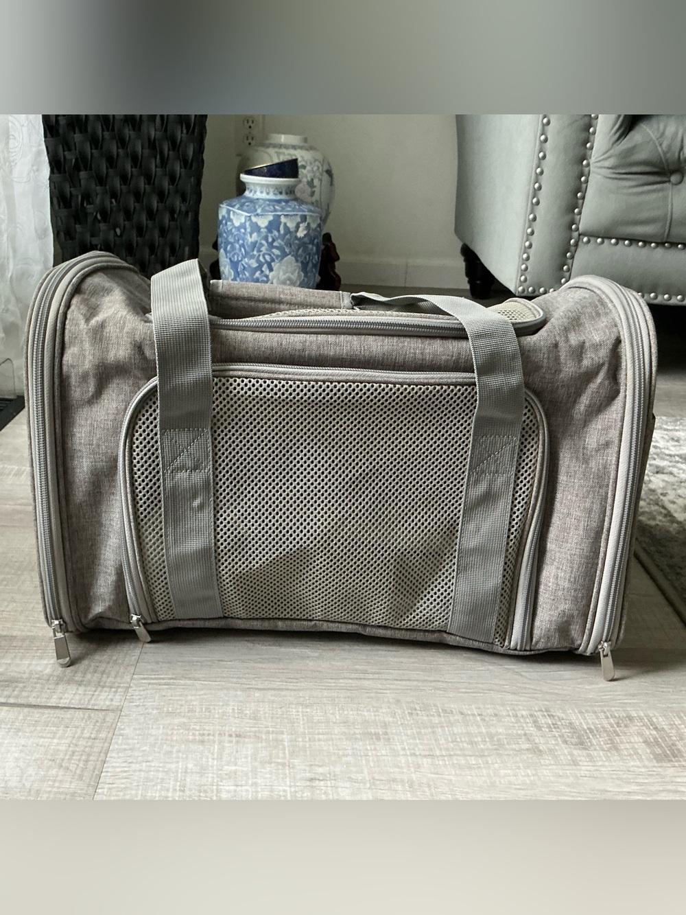 Breathable Pet Travel Carrier Bag – Grey